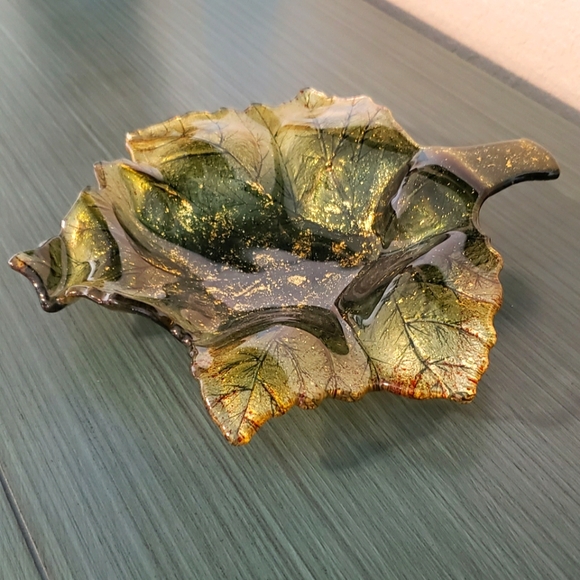 Green & Metallic Gold Small Leaf Glass Dish Tray Knick Knack Keep All Holiday - Picture 9 of 10